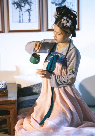 阿姨的朋友_超清神马影院手机在线